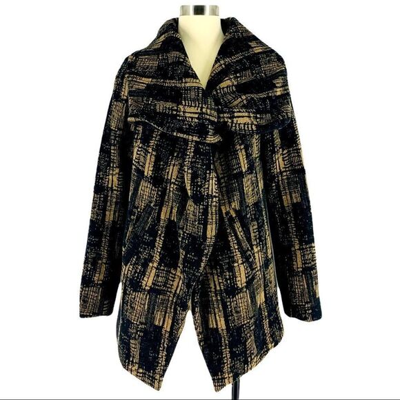 Anthropologie Jackets & Blazers - ANTHROPOLOGIE Modernist Shawl Collar Coat
